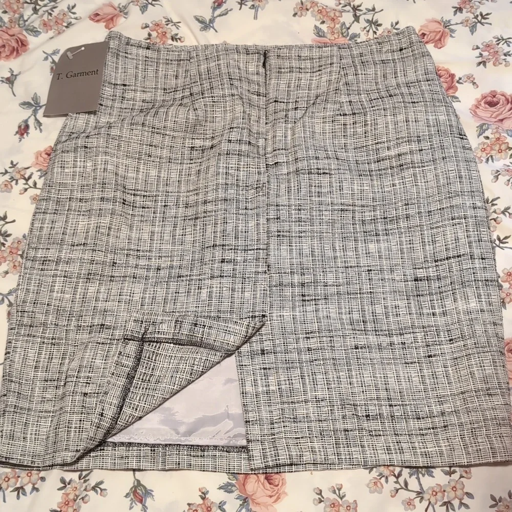 T. Garment Tweed Skirt - Picture 3 of 5